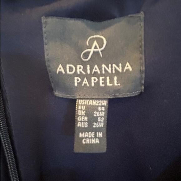 Adrianna Papell Floral Surplice Dress - Size 22 - Picture 4 of 15